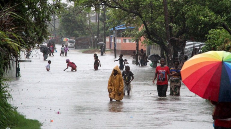 O período chuvoso de 2018/2019 foi dos mais severos de que há memória: 714 pessoas morreram, incluindo 648 vítimas de dois ciclones de elevada magnitude (Idai e Kenneth) que se abateram sobre o país