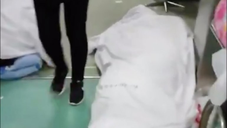 Vídeo terá sido gravado no hospital da Cruz Vermelha em Wuhan