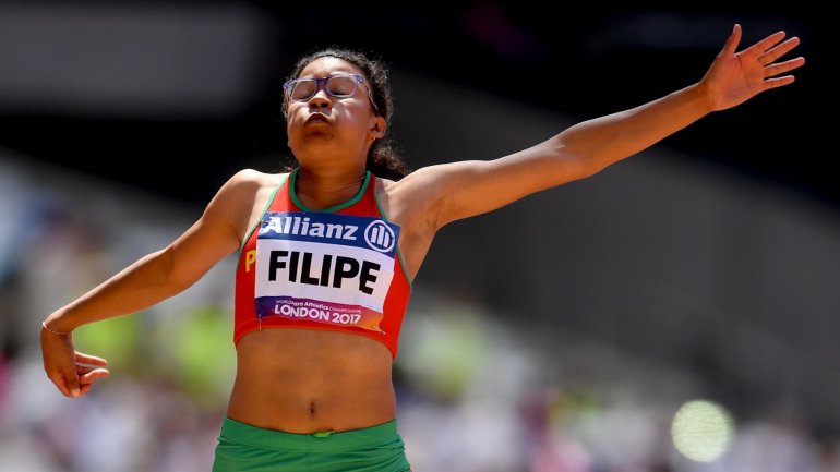 Ana Filipe ganhou a medalha de ouro no triplo salto nos Mundiais de Pista Coberta de Atletismo Adaptado