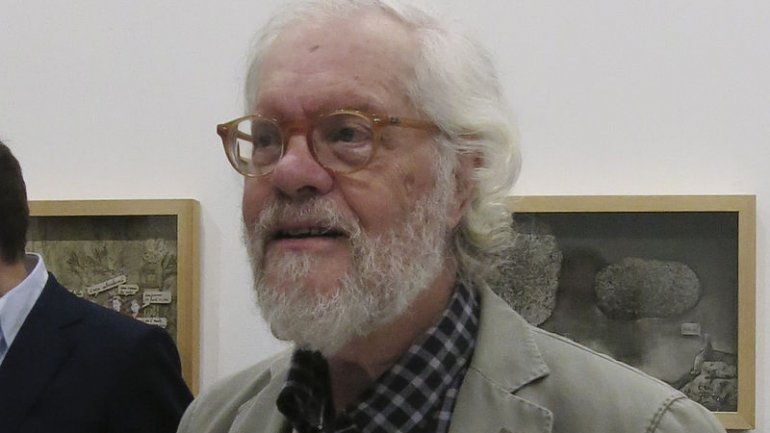 Nascido em Borba em 1935, Henrique Ruivo estudou Medicina em Lisboa, mas abandonou o curso para estudar Escultura