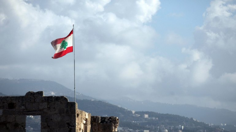 &quot;A dívida do Líbano é maior do que o país pode aguentar&quot;, diz o primeiro-ministro