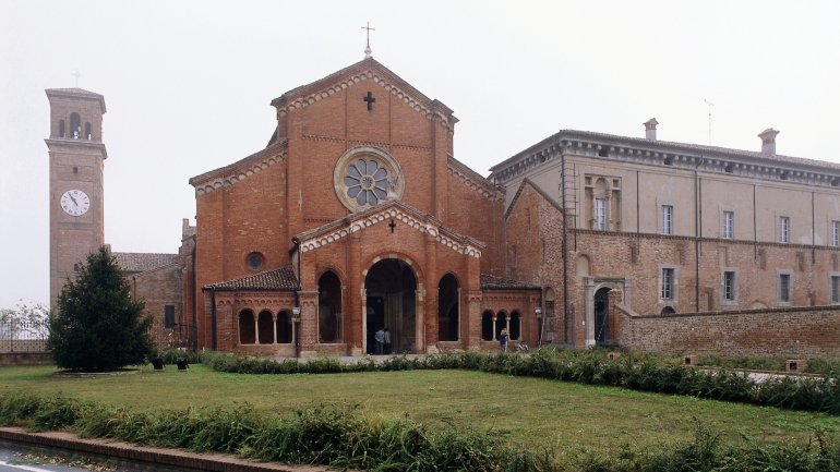 Guglielma foi sepultada na Abadia Cisterciense de Chiaravalle, nos arredores de Milão. Os seus restos mortais foram destruídos em 1300 por ordem da Inquisição milanesa