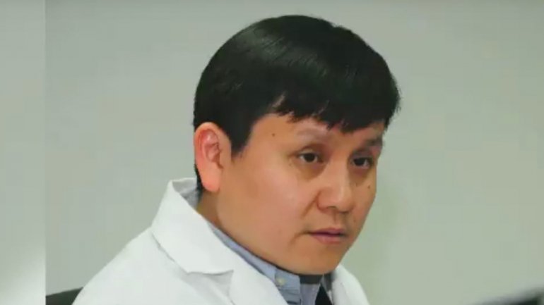 Zhang Wenhong lidera a equipa de Xangai que luta contra o coronavírus