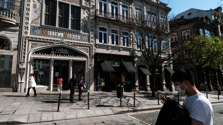 A Livraria Lello, no Porto, foi uma das muitas que encerrou portas devido ao surto de Covid-19