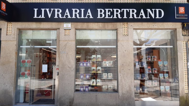 A abertura da livraria de Espinho acontece num contexto de crise económica provocada pela Covid-19