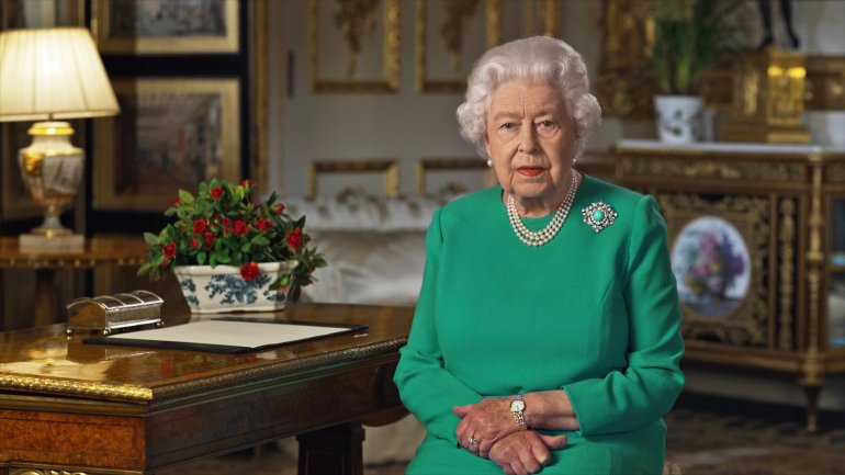 Nunca uma gravação com um excerto que fosse de uma chamada telefónica da Rainha Isabel II tinha sido tornada pública, acredita a Família Real Britânica. Até esta terça-feira