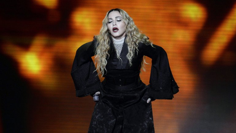 Os piratas informáticos divulgaram uma imagem do que será um contrato de Madonna, datado de 17 de Julho de 2019 e referente à World Tour da cantora