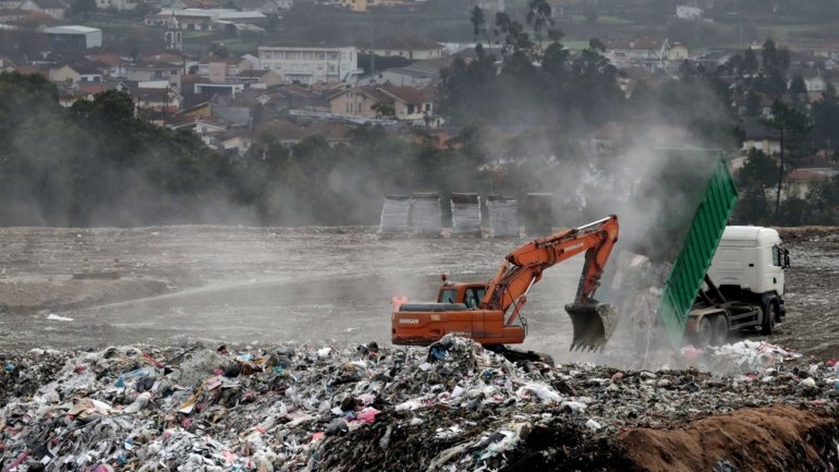 Sobre o Plano de Ação de Aterros 2020, o presidente da APA referiu que estão previstas 76 ações de fiscalização e inspeção aos aterros de resíduos