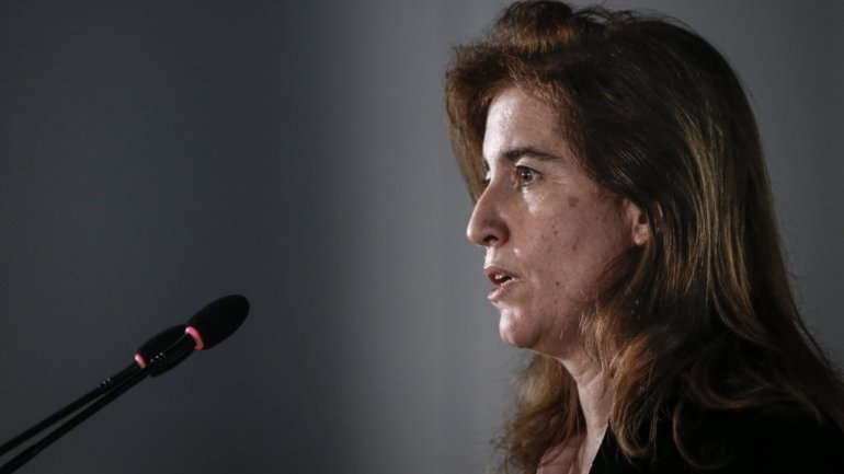 A ministra do Trabalho, Ana Mendes Godinho, anunciou que o bónus pago a quem esteve em layoff &quot;estará à disposição dos trabalhadores&quot; no dia 30 de julho