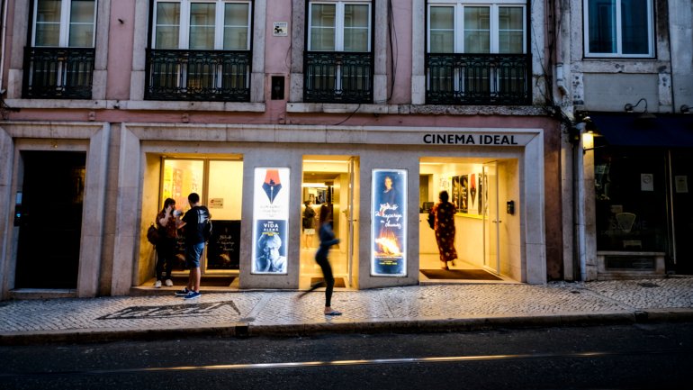 As salas portuguesas de cinema, que reabriram em 1 de junho, tiveram cerca de 12.400 espectadores em junho, o que representou 1% da assistência registada em junho de 2019