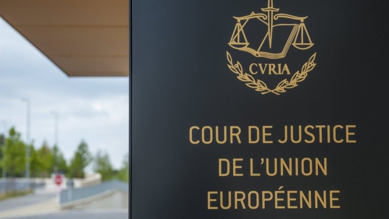 Na decisão agora proferida, o Tribunal de Justiça da União Europeia considera que isso não viola o direito europeu, na medida em que o juiz italiano deu o seu consentimento para Christian Brueckner ser julgado na Alemanha por outros factos ilícitos