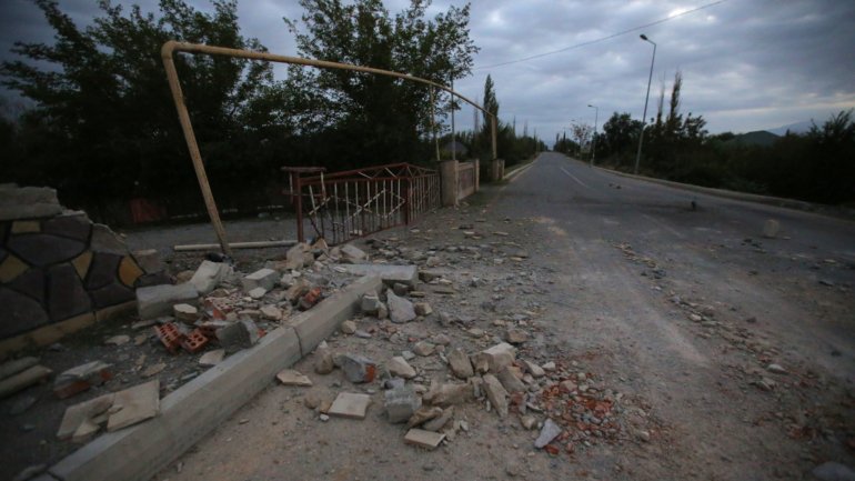 Os estragos feitos pelo exército arménio na localidade de Terter, no Azarbaijão, esta segunda-feira