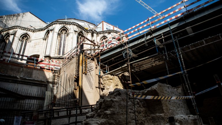 Escavações no claustro da Sé de Lisboa detetaram já este ano importantes vestígios islâmicos