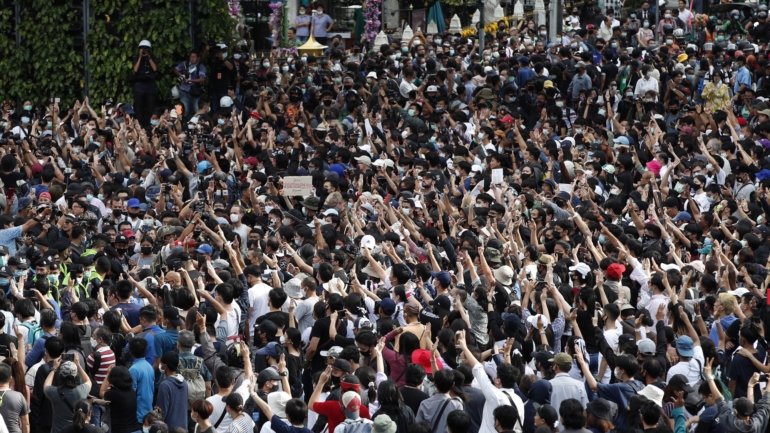Protestos em Bangkok, no dia 15, contra o Governo da Tailândia