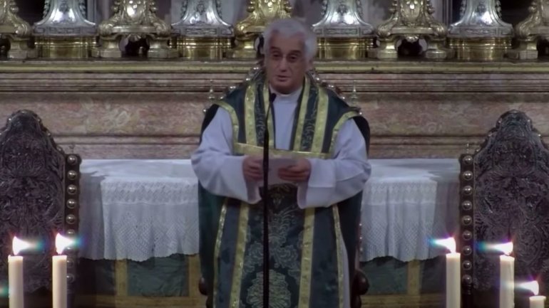 A mensagem do prior consta num vídeo publicado esta segunda-feira na conta de Youtube da Paróquia de São Nicolau, em Lisboa