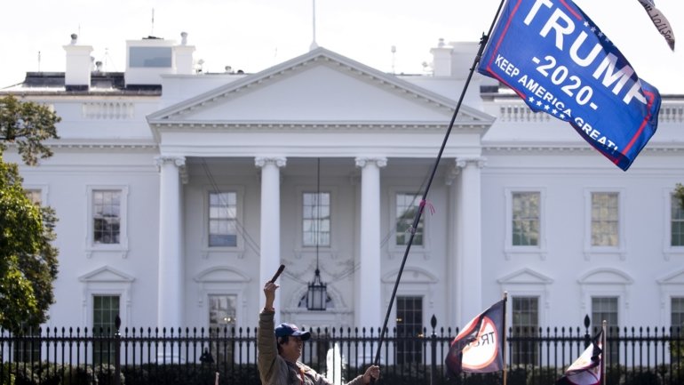As visitas turísticas à Casa Branca foram suspensas