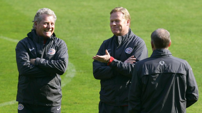O técnico (à esquerda) com Ronald Koeman, nos tempos do PSV onde foram campeões nacionais na Holanda