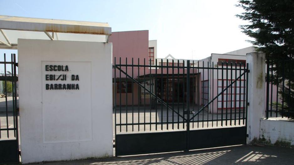 Escola da Barranha, Matosinhos, Senhora da Hora