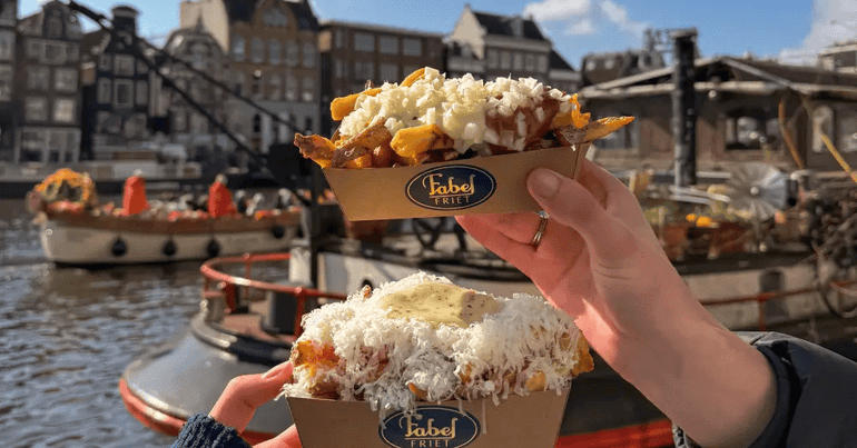 Loja de batatas fritas viraliza e moradores vão a tribunal