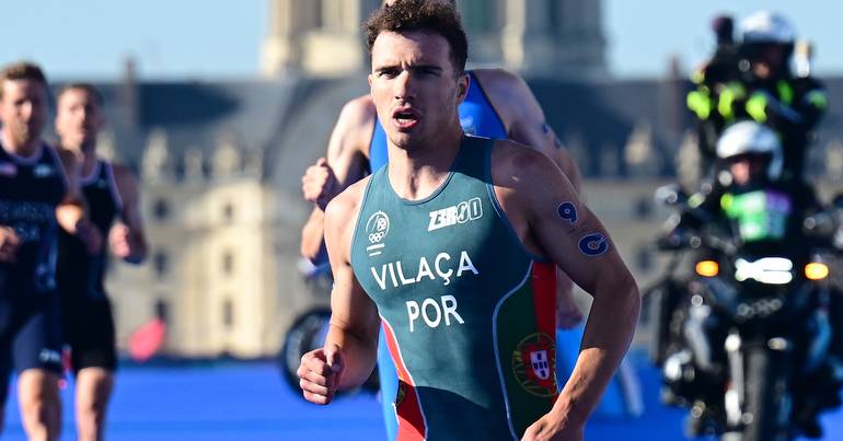 Vasco Vilaça sagra-se campeão mundial de triatlo