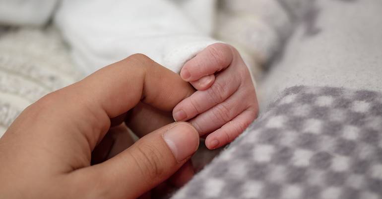 Licença parental de 6 meses. UTAO diz que custa 230 milhões