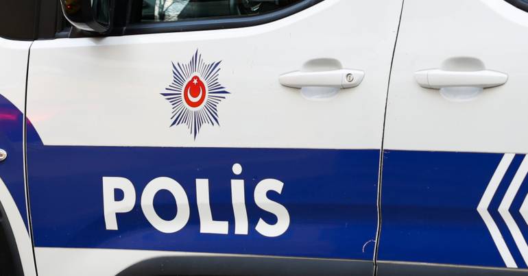 Ataque com faca em escola de Istambul faz uma morte