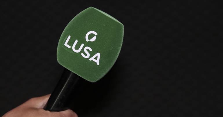 Parlamento aprova solidariedade com jornalistas da Lusa