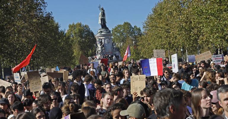 Trump atribui protestos estudantis franceses ao Islão
