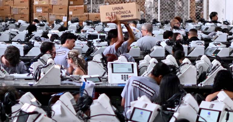 Meios digitais dominam formas de assédio eleitoral