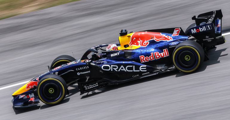 A novidade Max: Verstappen consegue primeira pole do ano