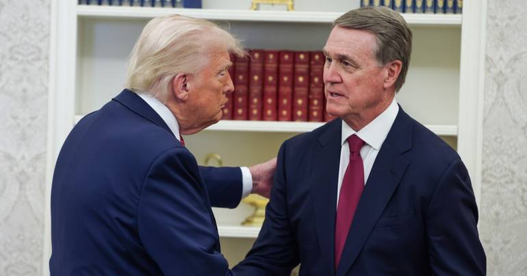 Embaixador dos EUA: Trump propôs venda de armas à China