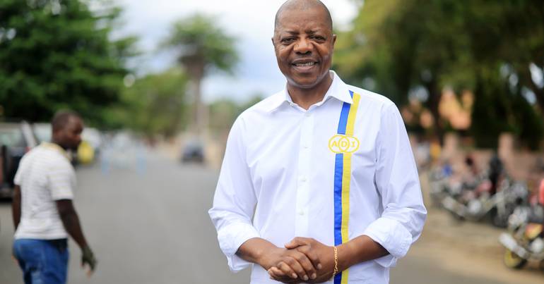 São Tomé. Primeiro-ministro pede maioria