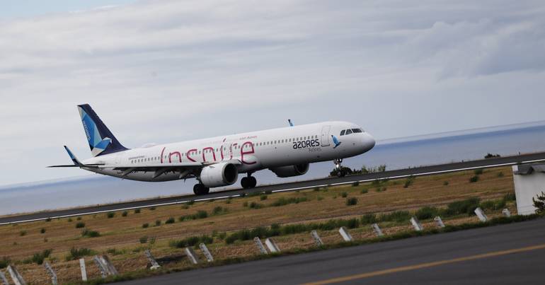 SATA recebe cinco propostas para a Azores Airlines
