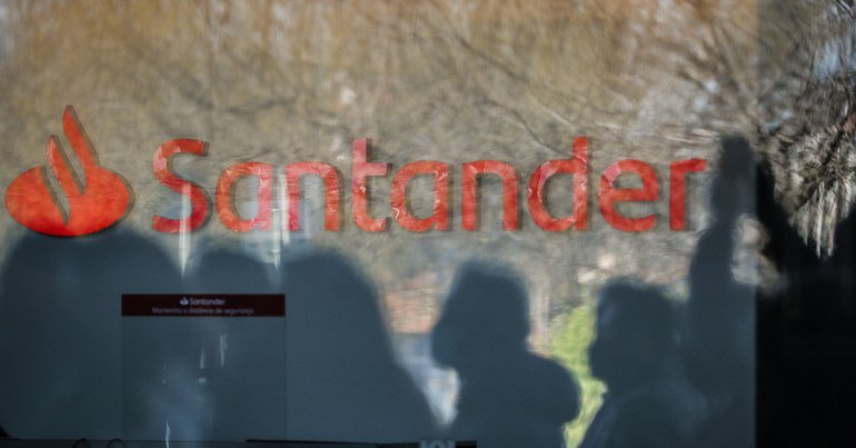 Comissão de trabalhadores do Santander Totta denuncia pressão e assédio sobre funcionários - Vimarsana News