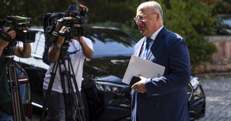 PS pede audição urgente do ministro da Agricultura