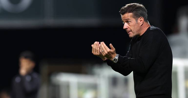 AC Milan-Benfica. Marco Silva muda quase tudo