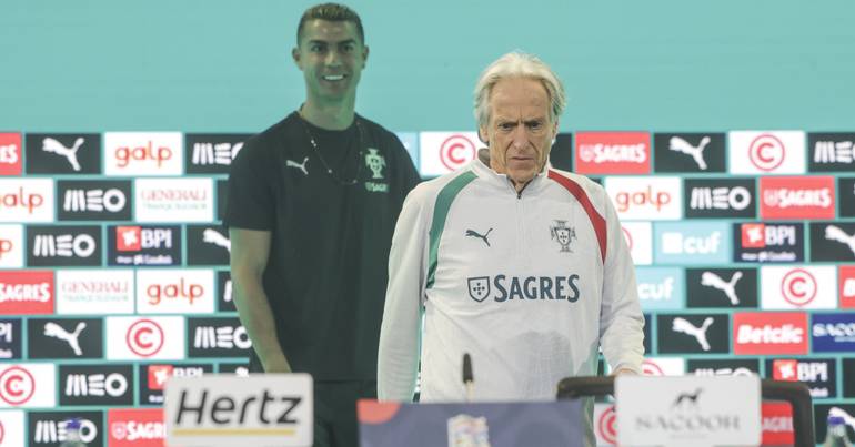 "Ou faz um pedido de desculpas público ou vai cair"