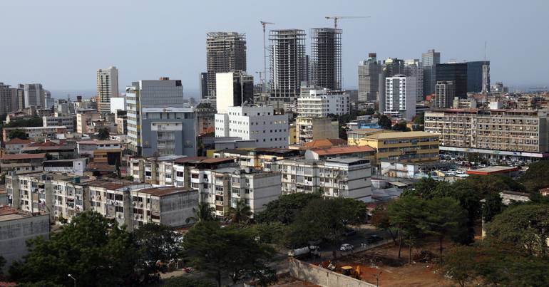 Angola admite ter 31 mil funcionários públicos "fictícios"