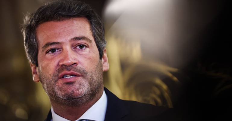 Ventura quer CPI a Neves sem pausas no OE