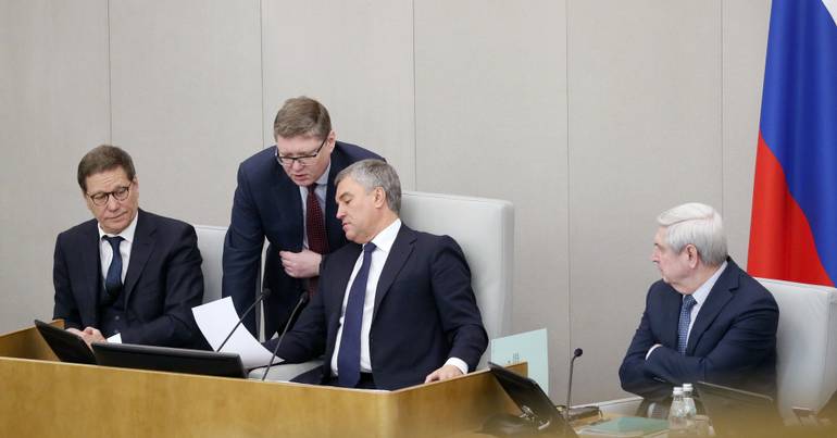 Viacheslav Volodin reeleito presidente da Duma