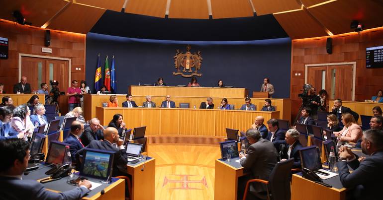 PS Madeira avança com protesto ao executivo