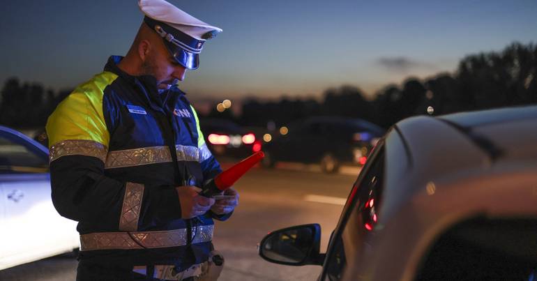 Suspeito de furto de carros em prisão preventiva
