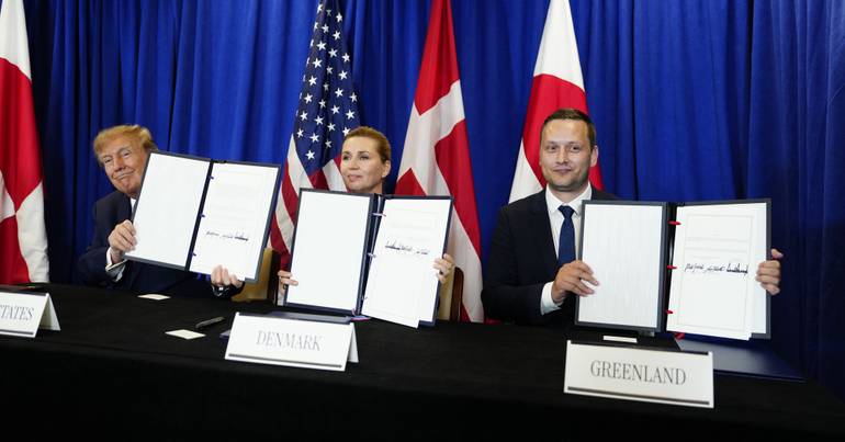 Após acordo, Trump anuncia duas bases na Gronelândia