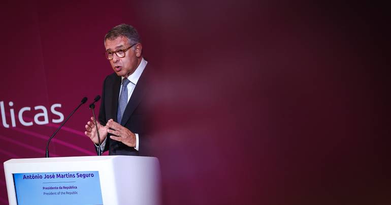 Saúde. Seguro afirma estar "sempre disponível" para pacto