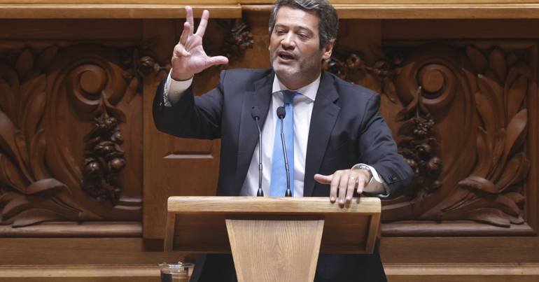 Ventura acusa PS de tornar OE2027 "inútil" com abstenção