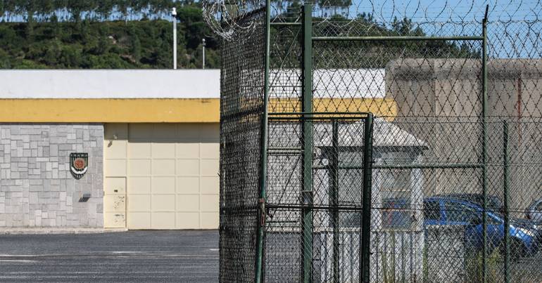 Técnicos dos serviços prisionais em greve