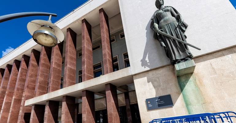 Arguidos em caso de morte de trabalhador ficam em silêncio