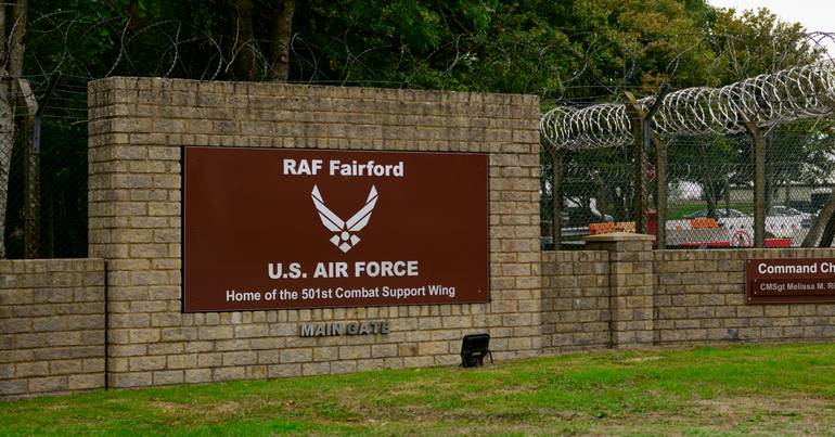 Londres diz que Irão participou no ataque à base da RAF