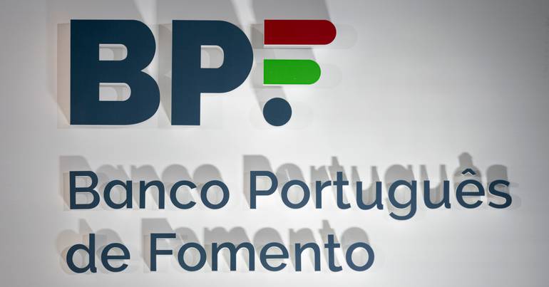 Cooperativa de habitação reclama crédito do Banco de Fomento