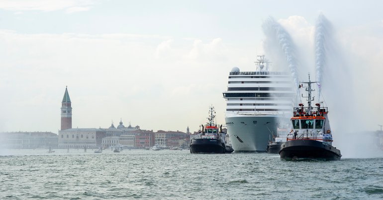 Veneza pode entrar na lista de patrimónios em perigo da UNESCO - Vimarsana News